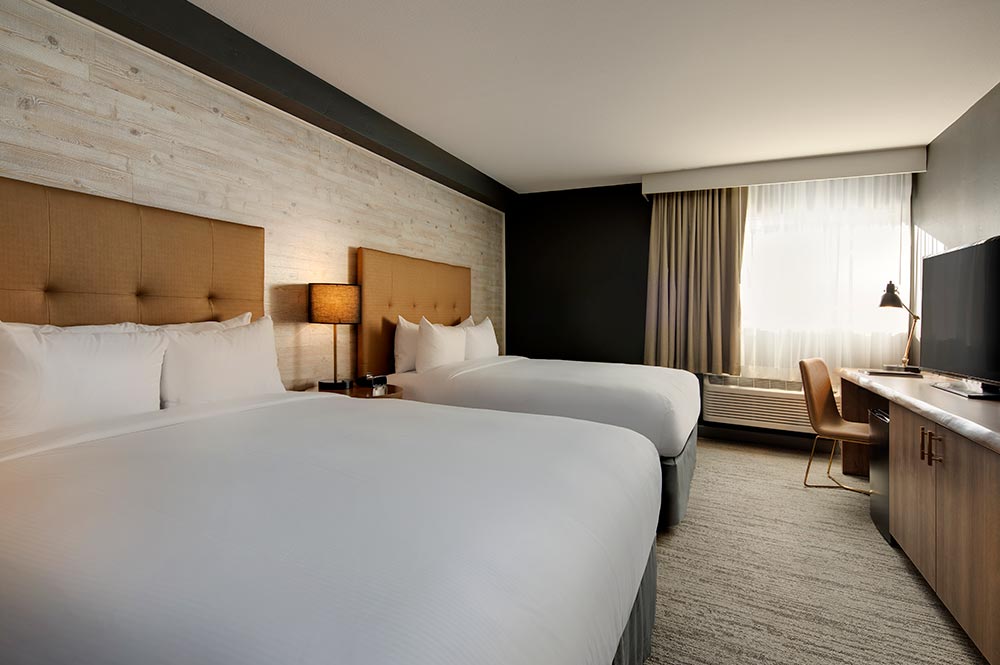 Highline Vail Room Double Queen with Window