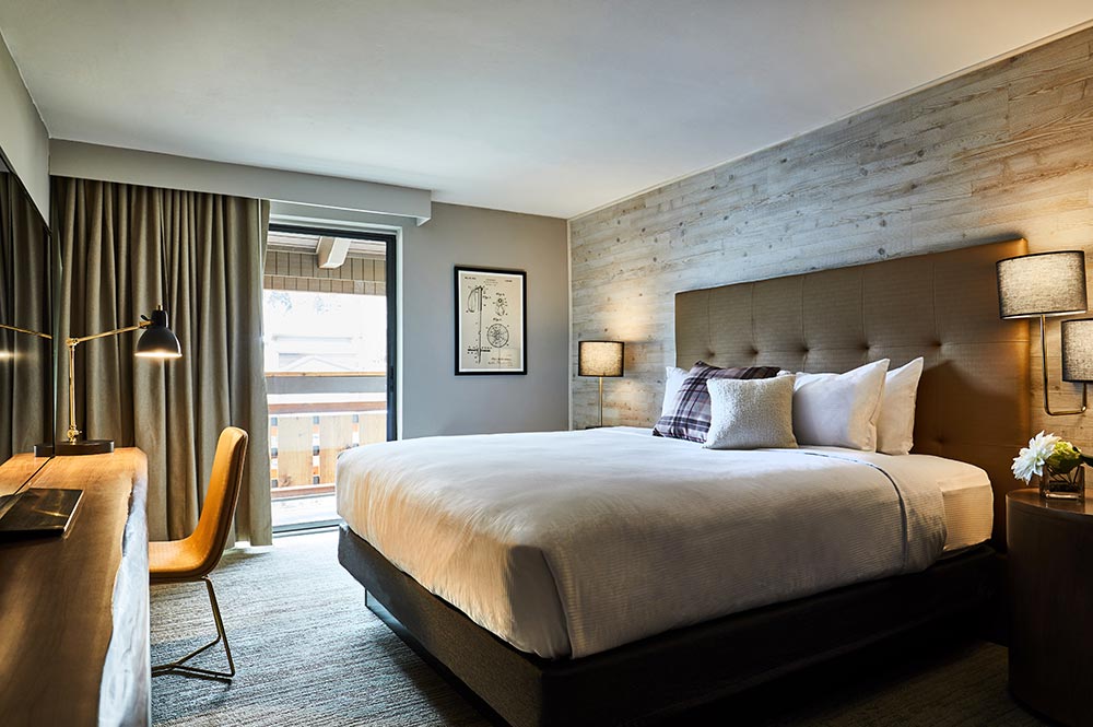 Highline Vail Room King with Balcony