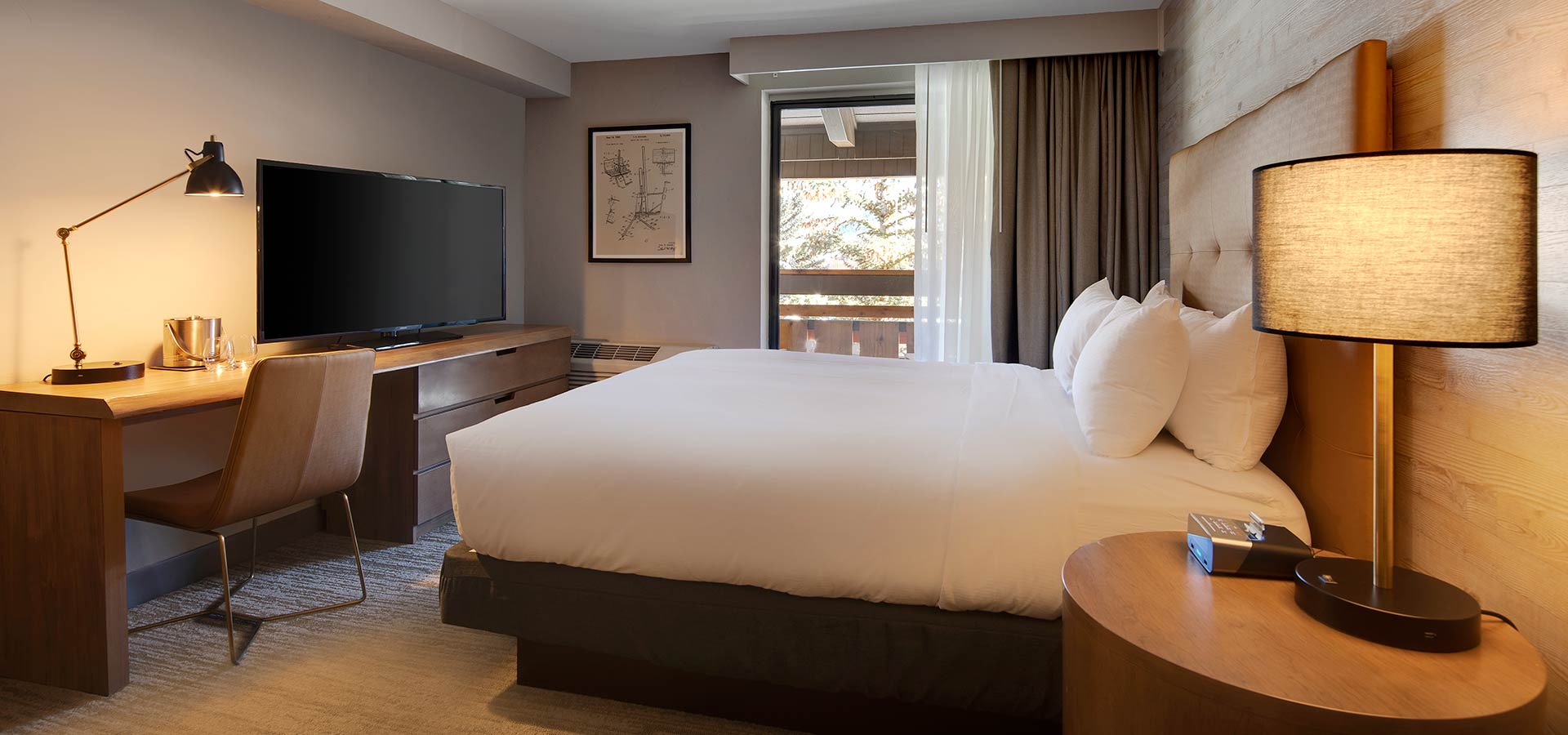 Highline Vail Room Queen with Balcony